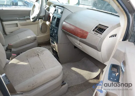 2008 Chrysler Town & Country Lx from USA, damaged, VIN 2A8HR44H98R707916